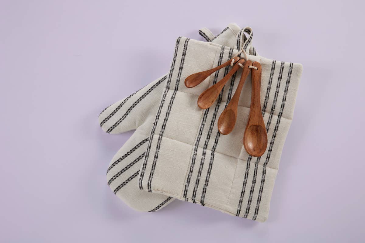 Baking Gift Set: Oven Mitt, Pot Holder & Mini Wooden Spoons