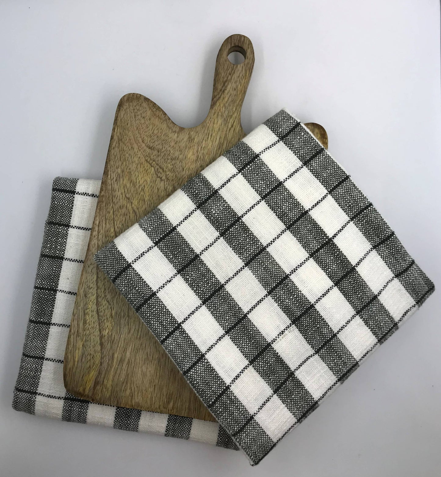 Gift pack - Set of 2 Kitchen Towels & Wooden Chopping Board