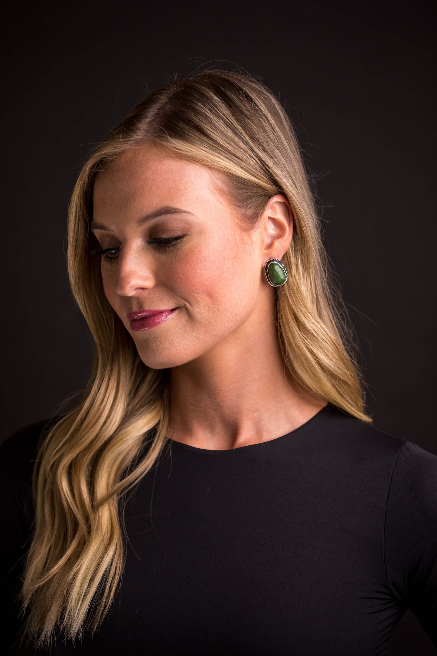 1" Green Post Earring with Burnished Silver Rope Border
