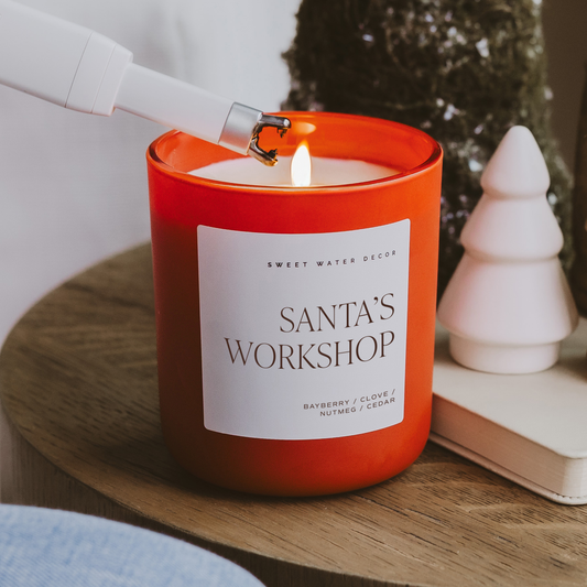 Santa's Workshop 15 oz Soy Candle - Christmas Decor