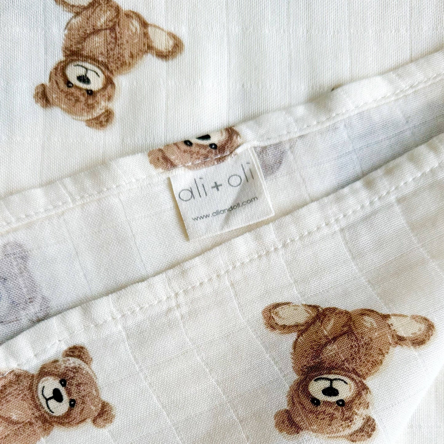 Teddy swaddle