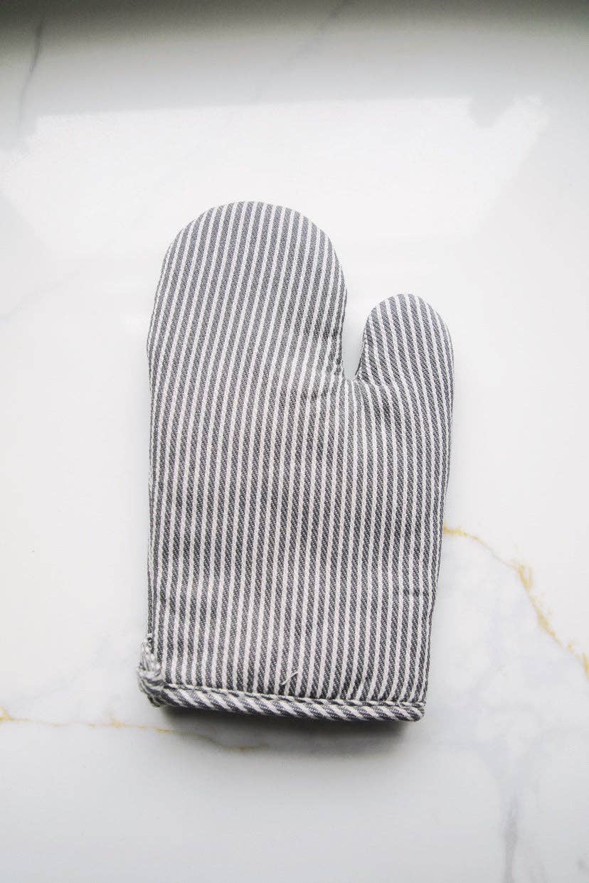 Stripe Oven Mitt