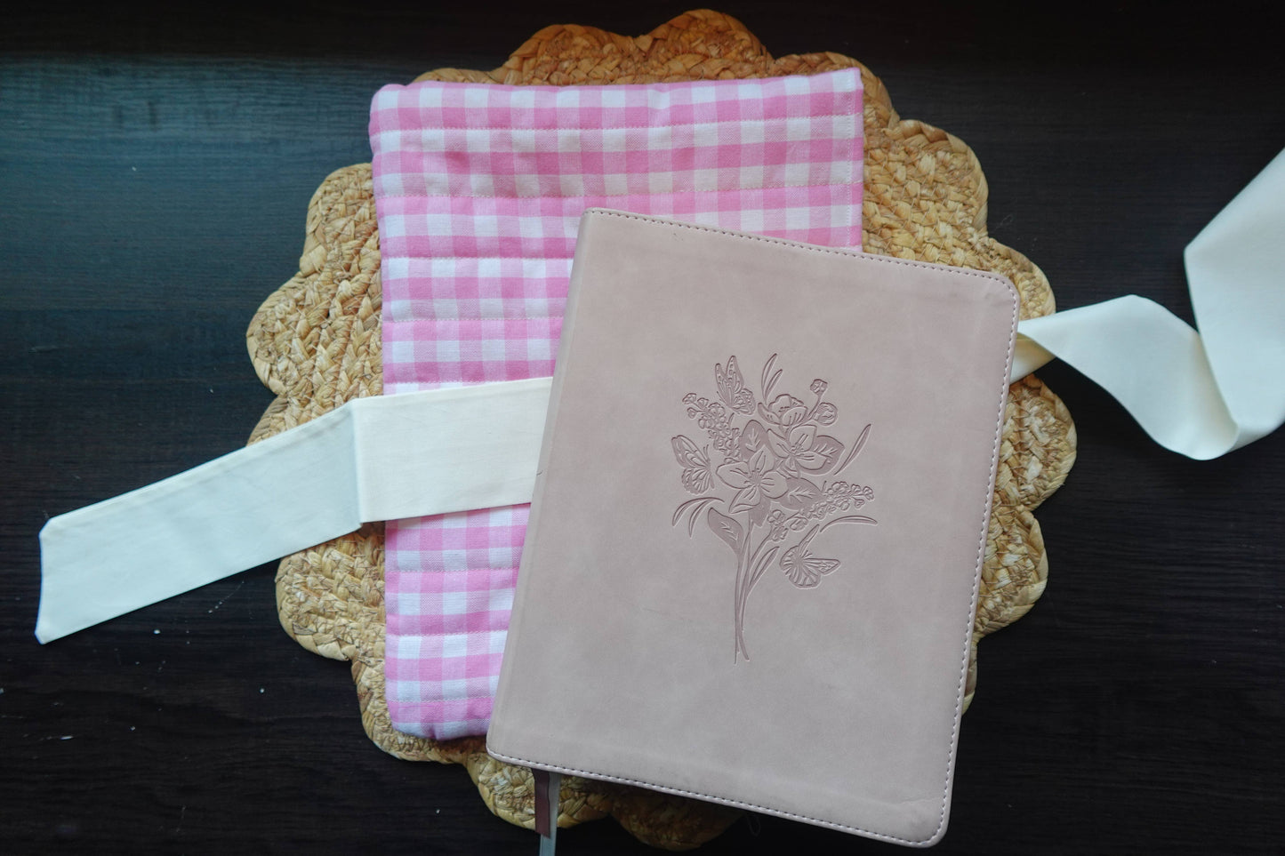 Gingham Grace Bible Sleeve - Handmade Bible Cover