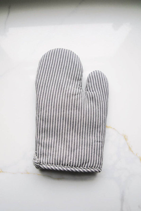 Stripe Oven Mitt