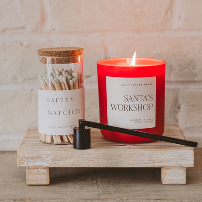Santa's Workshop 15 oz Soy Candle - Christmas Decor
